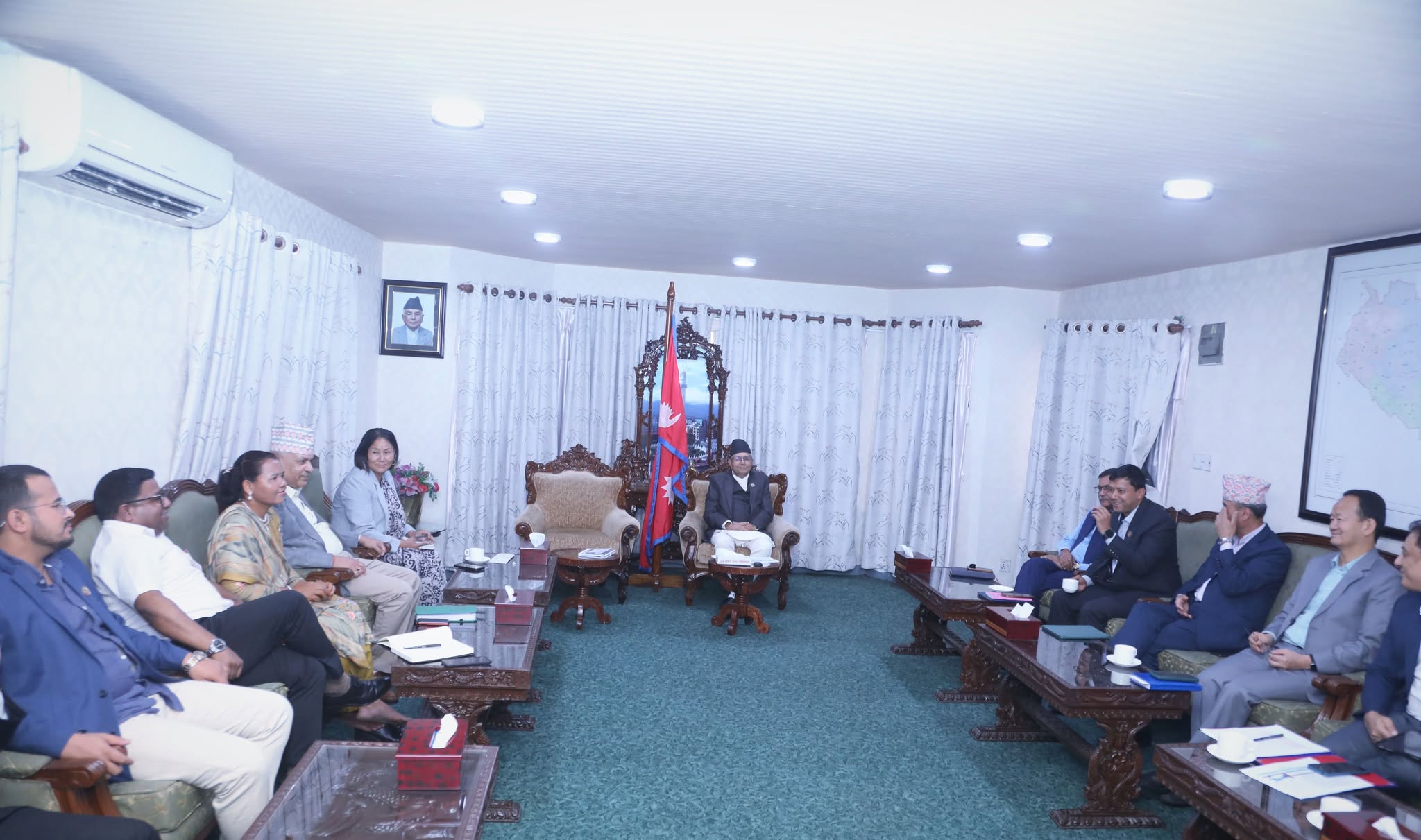 शनिबार र सार्वजनिक बिदा बाहेक सबै दिन संसद् बैठक बस्ने